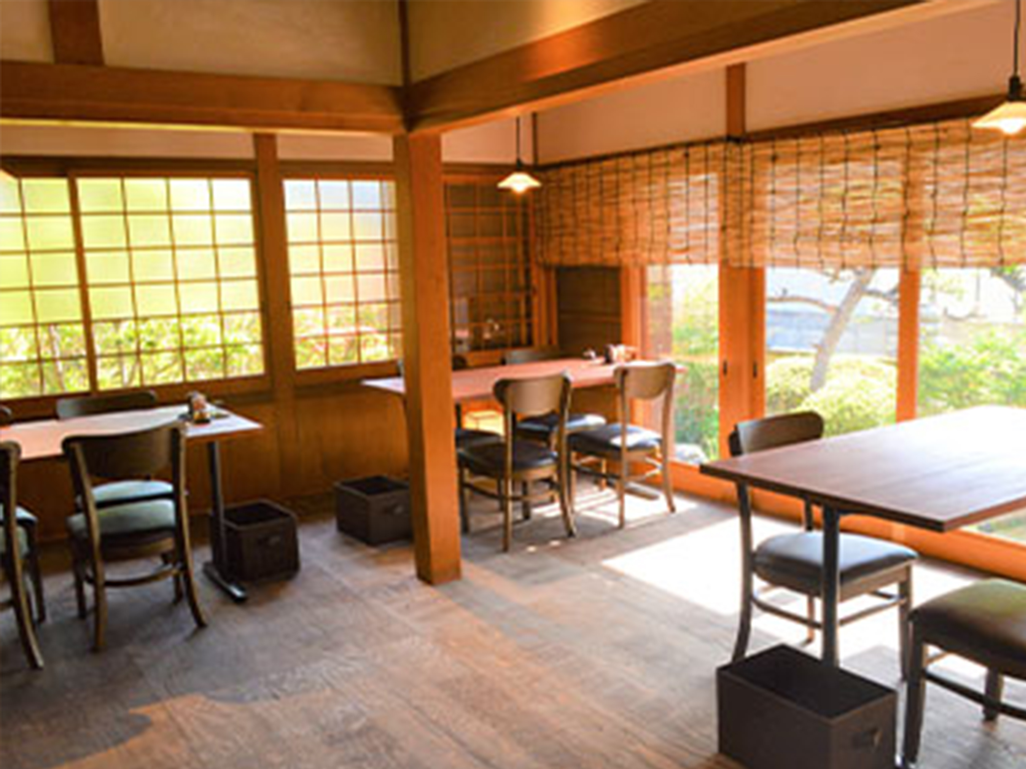 飲食店